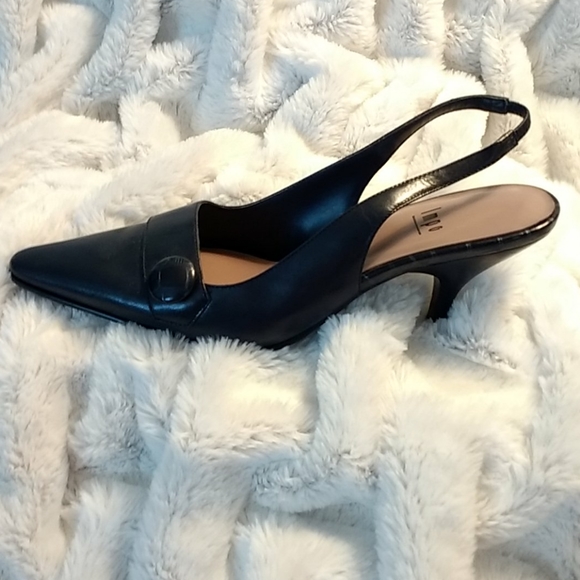 🌠HP🌠!!SALE!! Impo Navy Volly Slingbacks - Picture 3 of 4